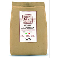 Tegolini alla nocciola